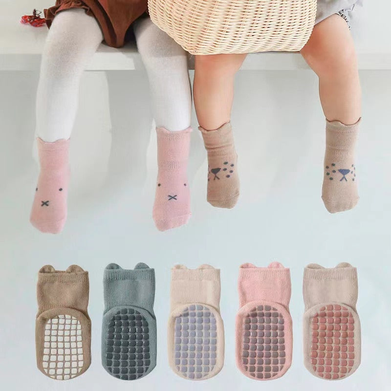 3 Pairs Character Socks