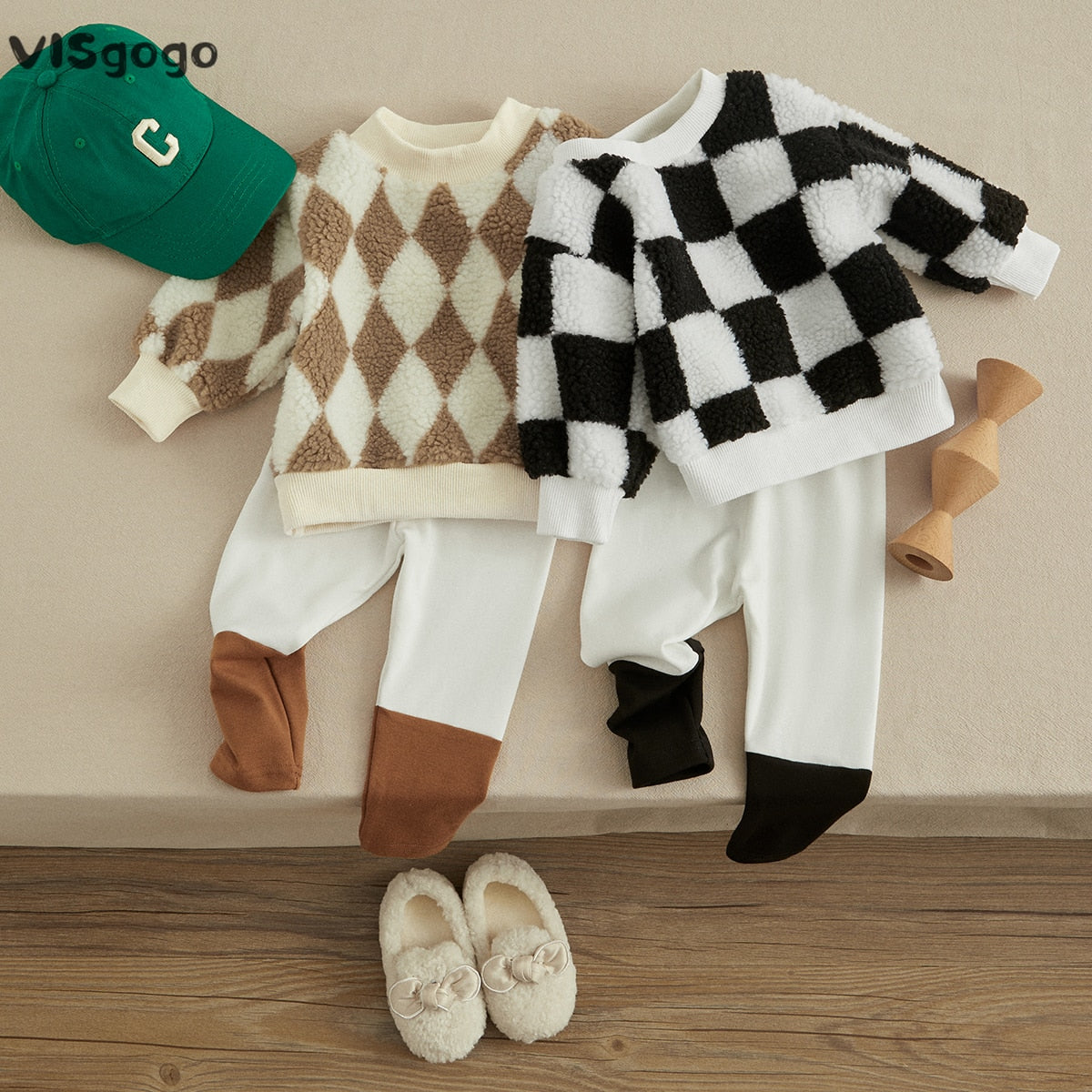 Checkerboard Fleece Pullover + Contrast Color Pants